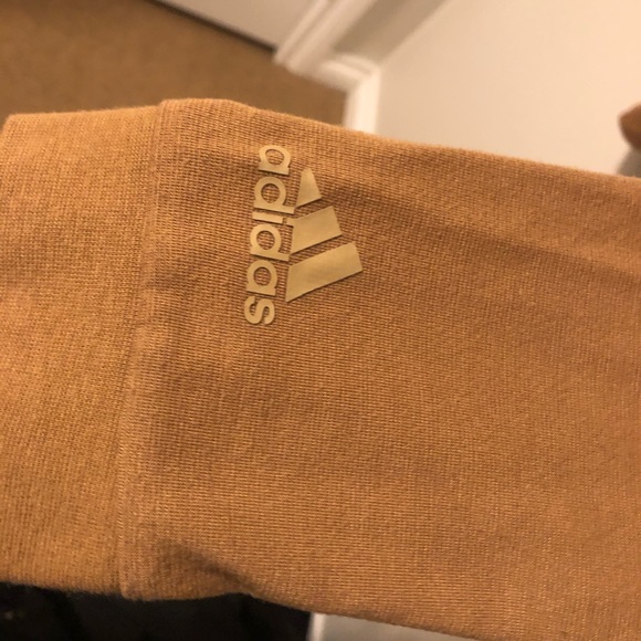 Cropped Adidas Long Sleeve - Picture 3 of 5
